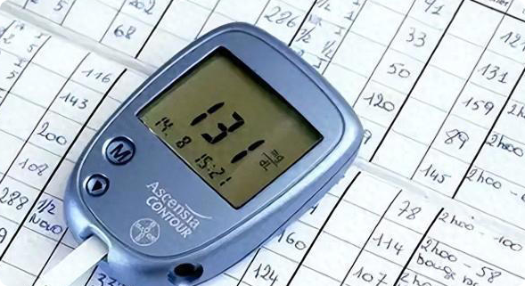 糖尿病人洗澡后，若出现了这4种不对劲，或许是病情已悄悄加重