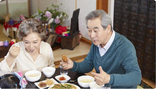 研究表明：糖尿病人若每天吃糙米饭，几周后，血糖水平或会稳定