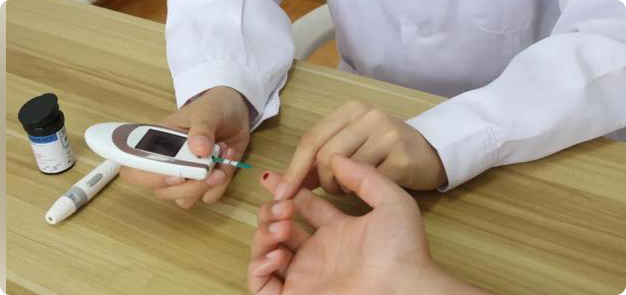 检测血糖时，有4个“潜规则”要了解，糖友们不妨多注意