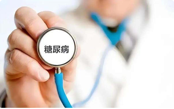 糖尿病到最后都是咋去世的？医生叹息：去世前，身体有这8个征兆