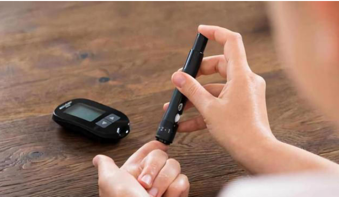 肥胖型糖尿病患者：脑部变化引发记忆力下降，如何保护认知功能？