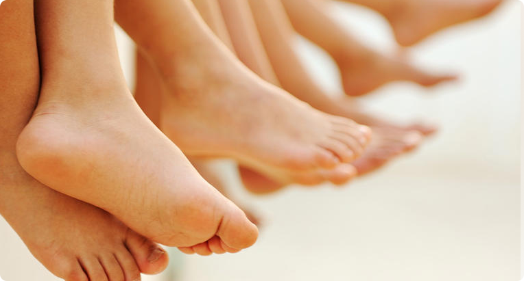 双脚上的细微变化，往往是高血糖的早期信号，很多人却当成小毛病