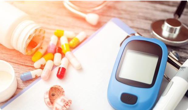内分泌医生：糖尿病不想并发症，5种食物要少吃，再馋也要少吃