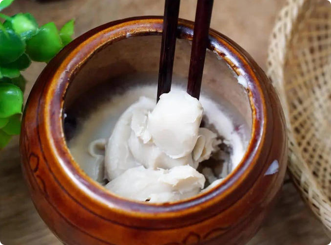 坚持用猪油炒菜一年，医生：两类人身体变化不同！