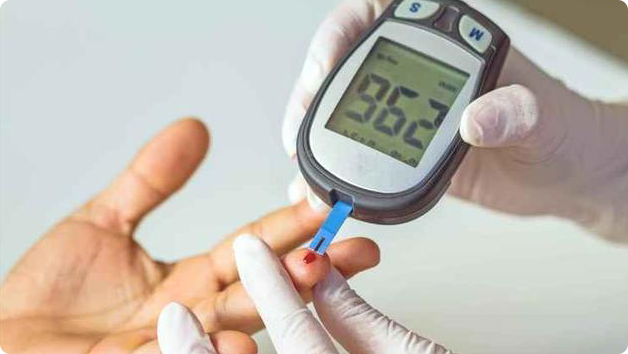 血糖过高去世的人增多，医生忠告：有5种食材，高血糖嘴馋也别吃