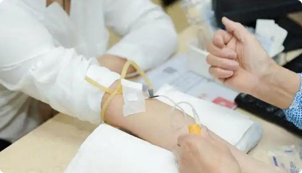 苹果价值再发现！发现：高血脂常吃苹果，不过半年或有3个好处