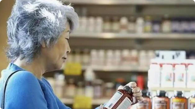 医生提醒：血糖偏高的人，要保证这3种维生素摄入，并发症远离你