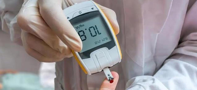 天气变冷，医生建议糖尿病患者：记住“6不吃”，血糖平稳一整天