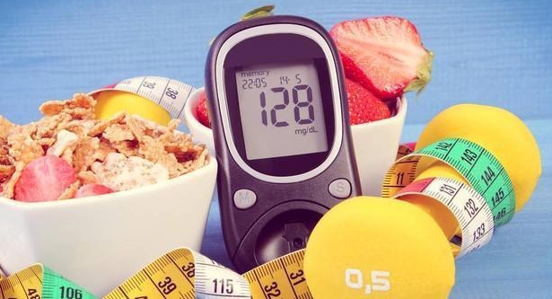 不想让血糖失控，糖尿病人除了吃，还要注意3件事，赶紧把握住