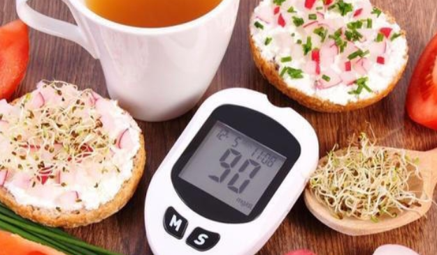 糖尿病人需谨记：5种零食伤胰岛，要忌吃，5种零食稳血糖，可常吃